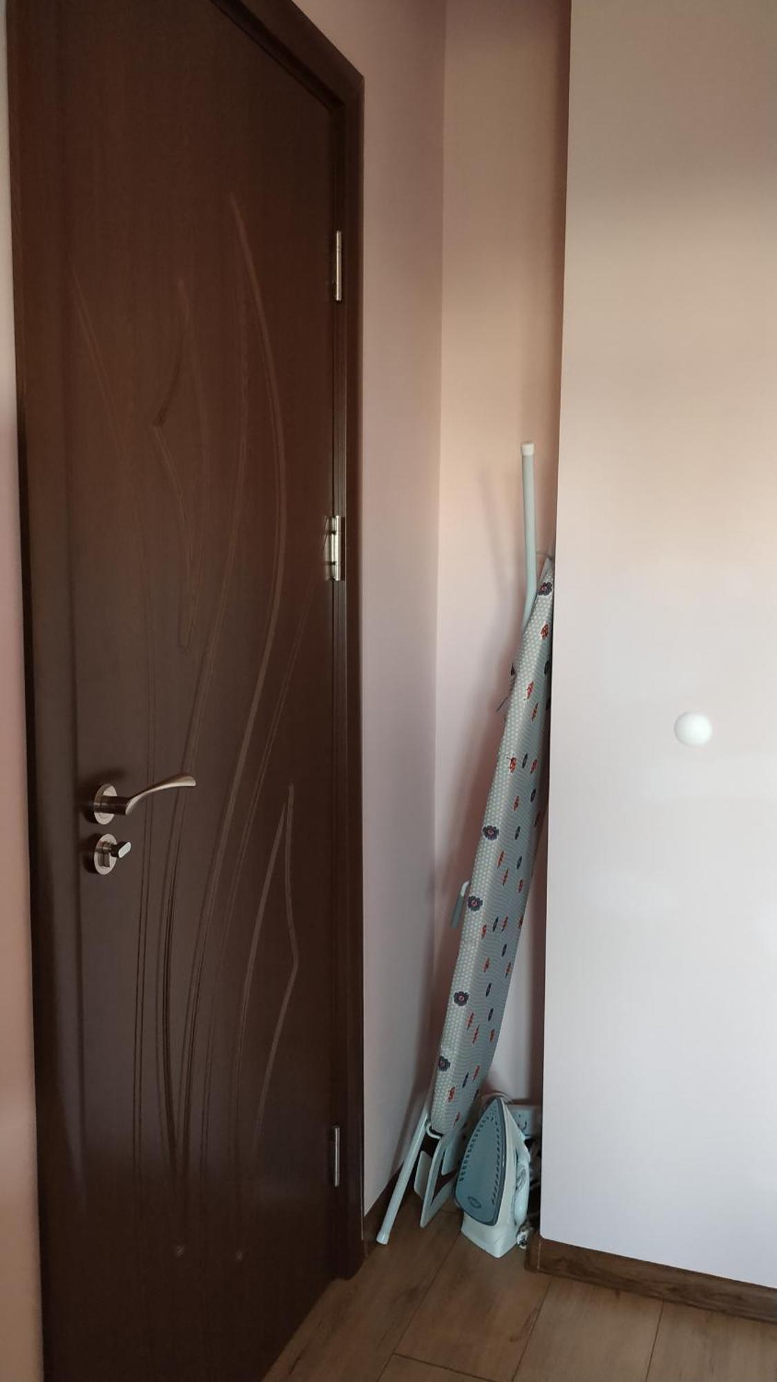 Newly Renovated 2 Bedroom In Apartament *