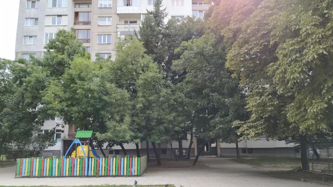 Apartemen Newly Renovated 2 Bedroom In Sofia